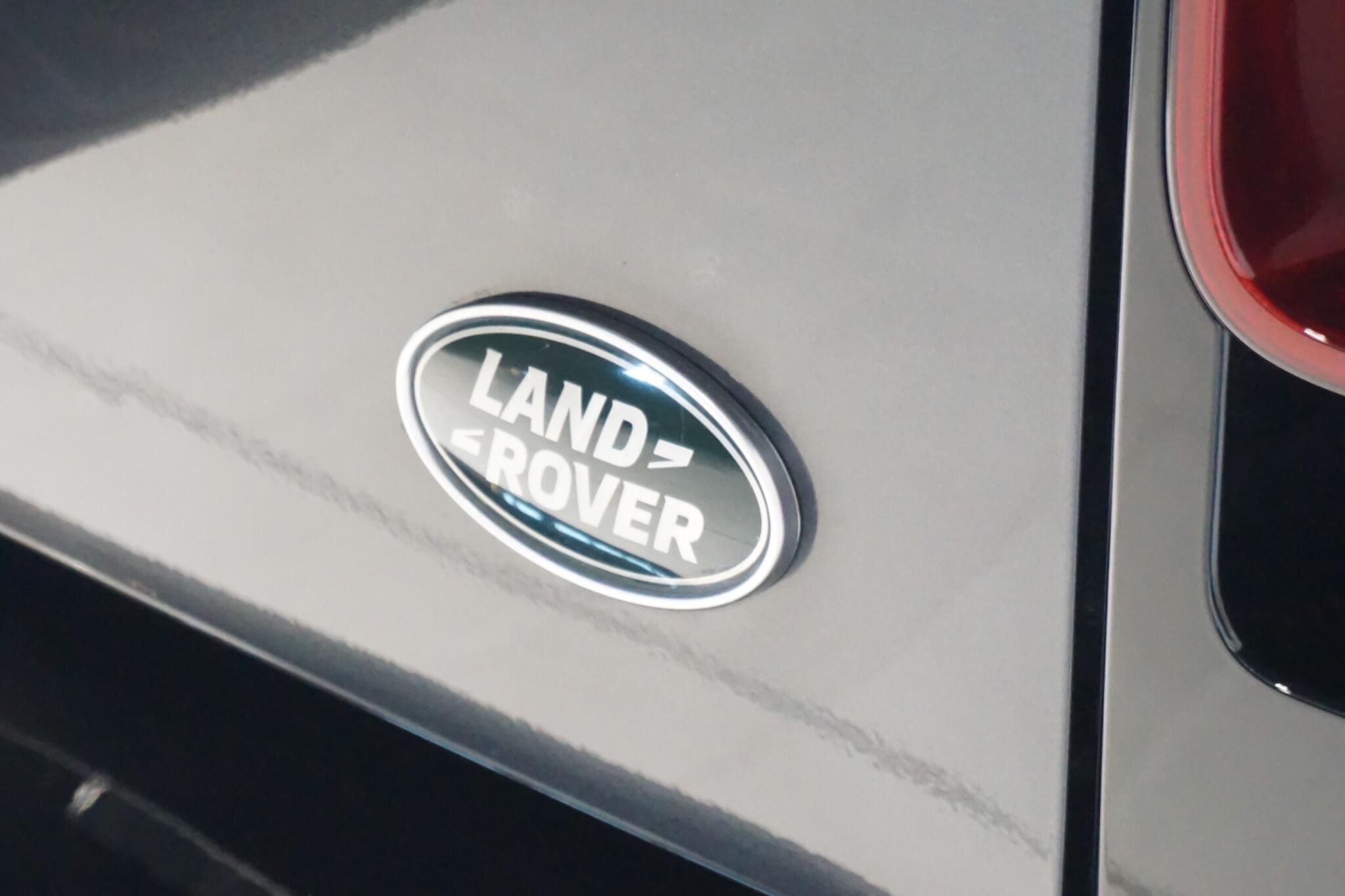 Land Rover Defender 110 3.0 D300 MHEV HSE Hard Top SUV 5dr Diesel Auto 4WD MWB Euro 6 (s/s) (300 ps)